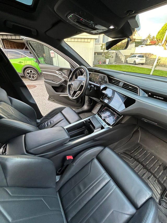 2020 AUDI E-TRON - 43