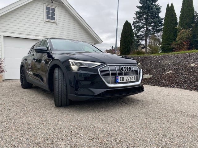 2020 AUDI E-TRON - 35