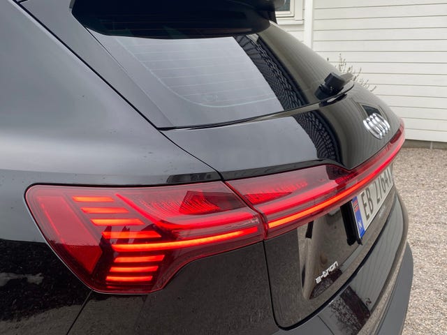 2020 AUDI E-TRON - 41