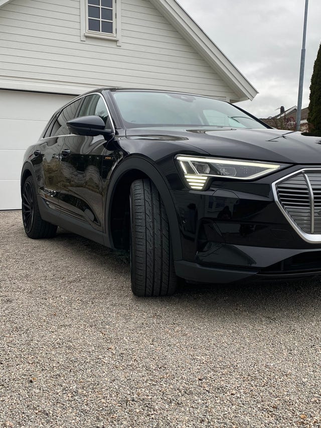 2020 AUDI E-TRON - 36