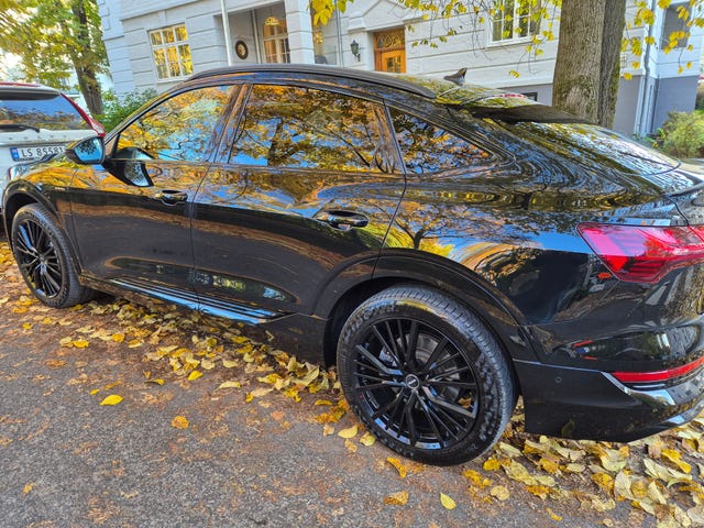2021 AUDI E-TRON - 12