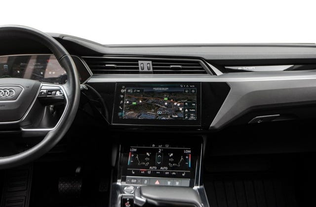 2020 AUDI E-TRON - 15