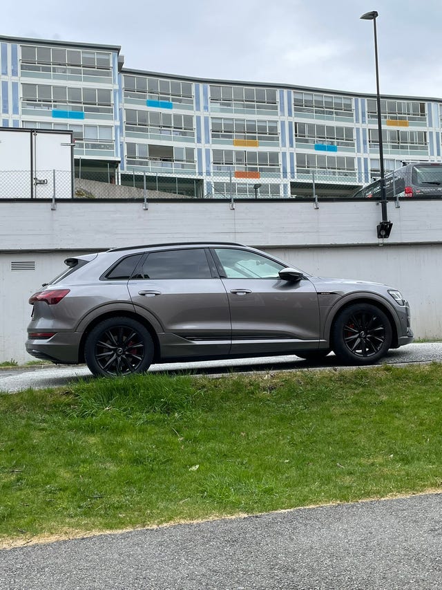 2020 AUDI E-TRON - 24