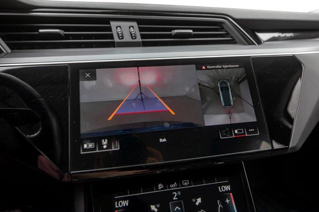 2020 AUDI E-TRON - 16