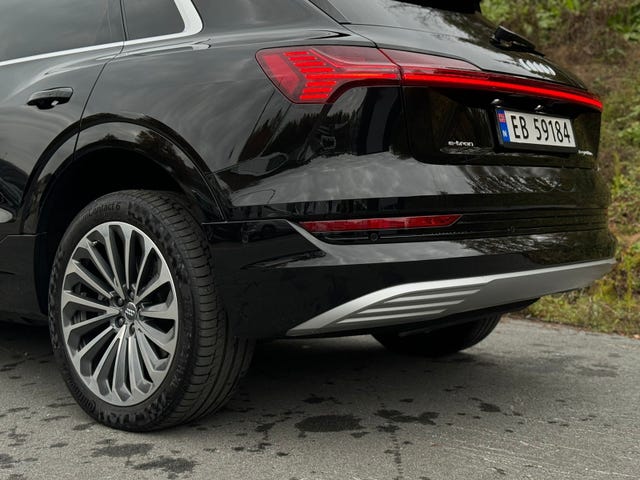 2020 AUDI E-TRON - 9