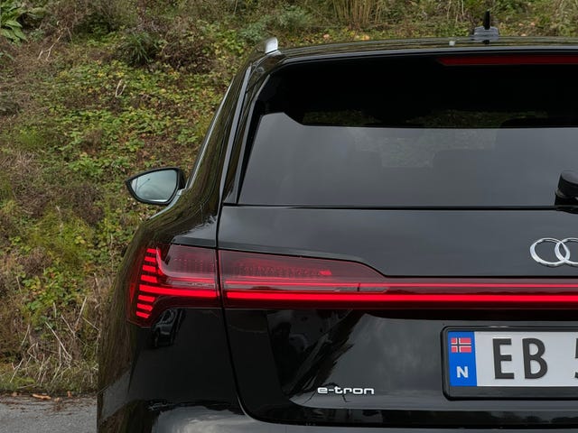 2020 AUDI E-TRON - 11