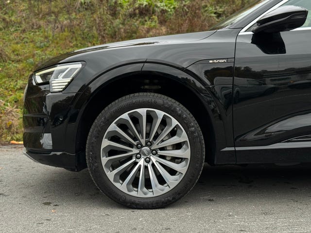 2020 AUDI E-TRON - 8
