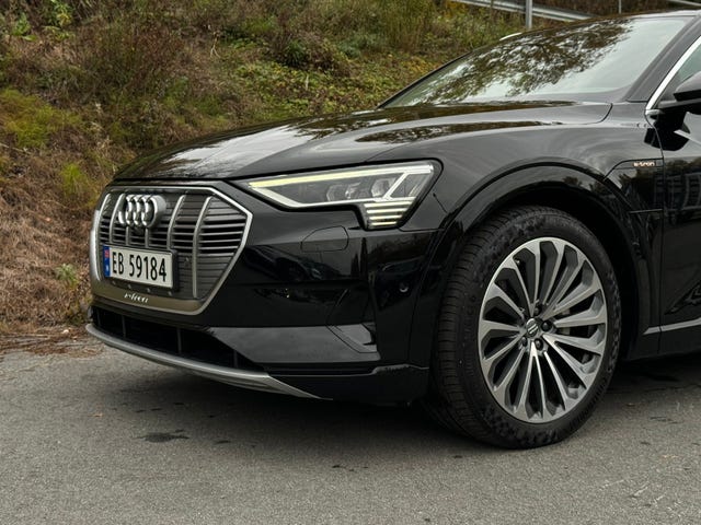 WAUZZZGE8LB024460 2020 AUDI E-TRON-5