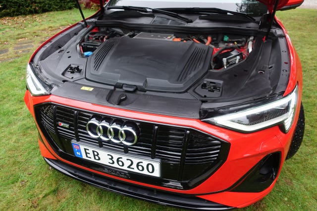 2020 AUDI E-TRON - 12