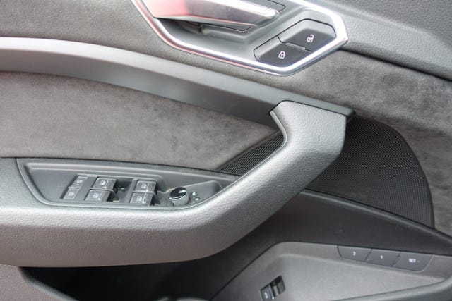 2020 AUDI E-TRON - 25