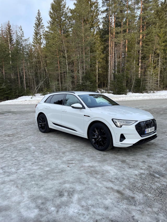 WAUZZZGEXLB024427 2020 AUDI E-TRON-1