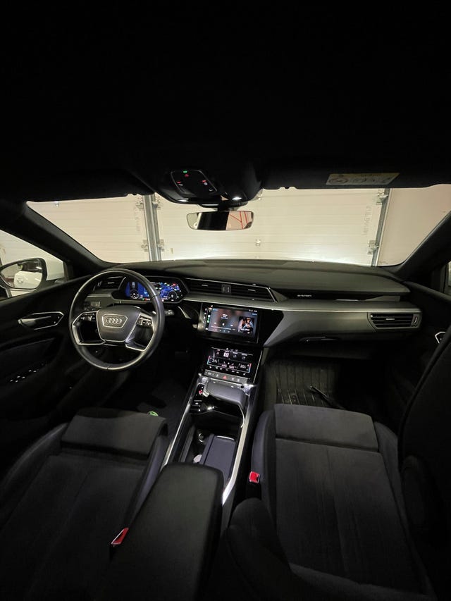 WAUZZZGEXLB024427 2020 AUDI E-TRON-3