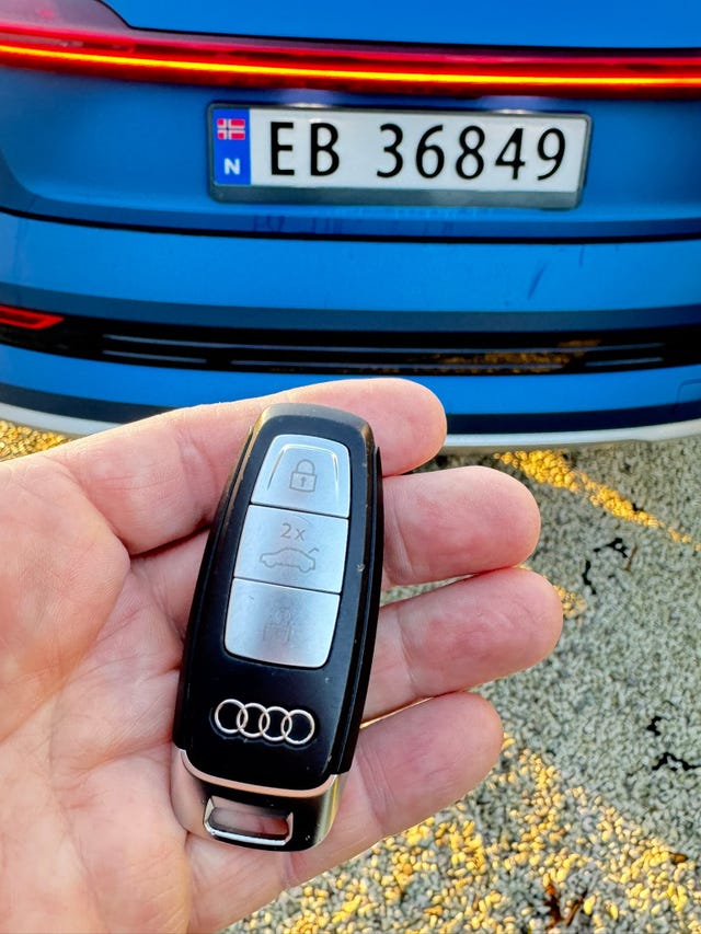 2020 AUDI E-TRON - 30