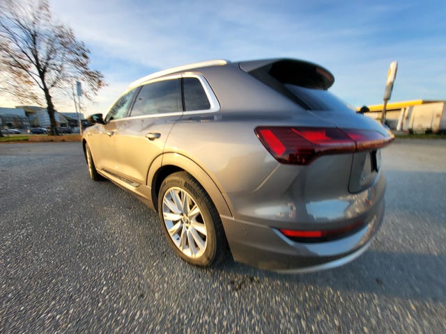 2021 AUDI E-TRON - 23