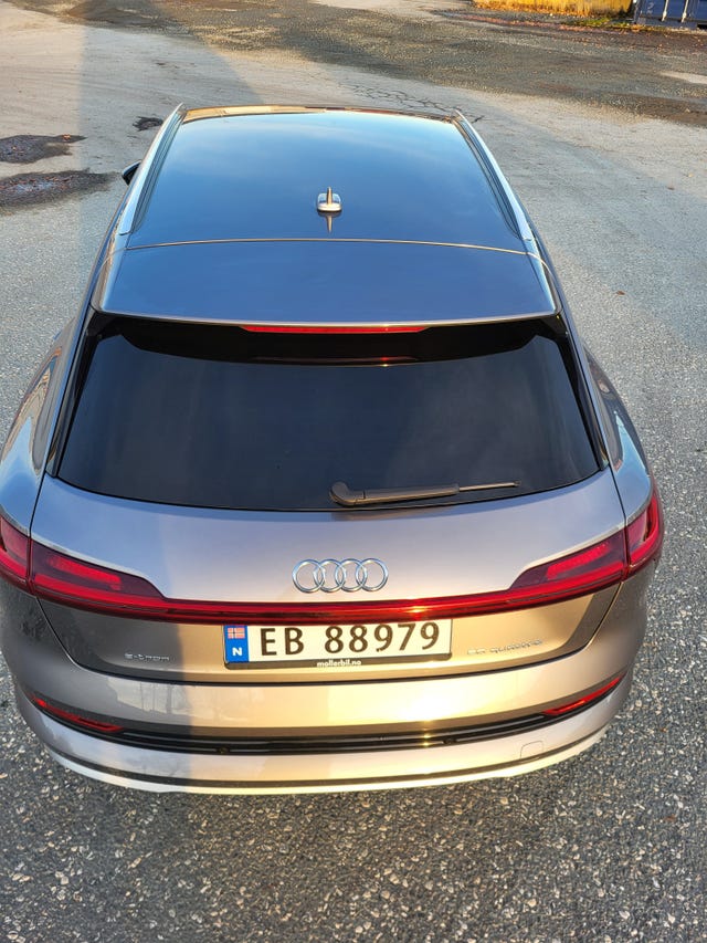 WAUZZZGE9MB008821 2021 AUDI E-TRON-4