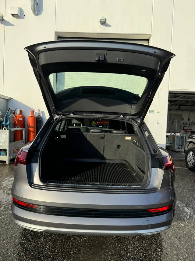 2020 AUDI E-TRON - 12