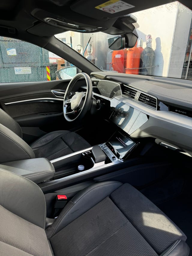 2020 AUDI E-TRON - 15