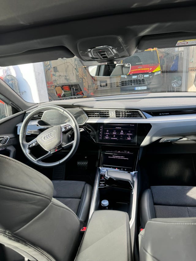 2020 AUDI E-TRON - 16