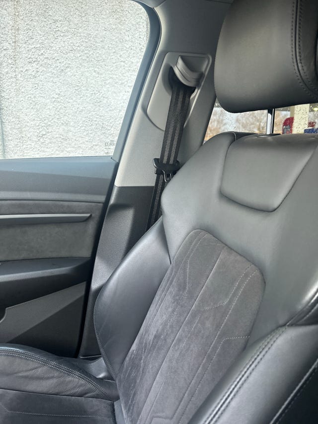 WAUZZZGE5LB026103 2020 AUDI E-TRON-3