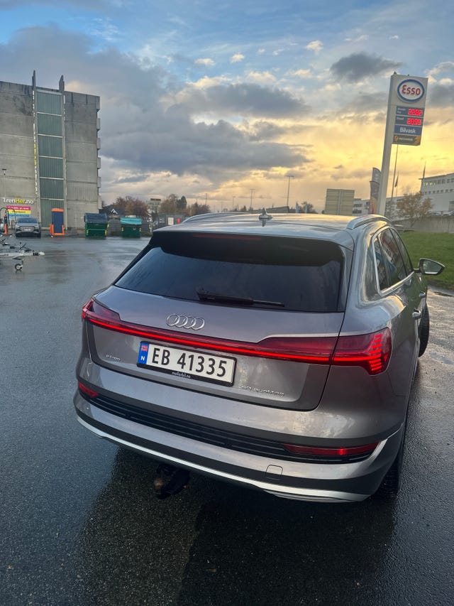2020 AUDI E-TRON - 9