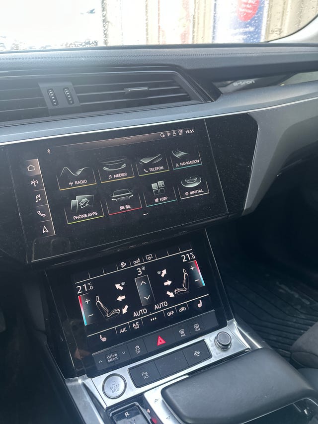 WAUZZZGE5LB026103 2020 AUDI E-TRON-4