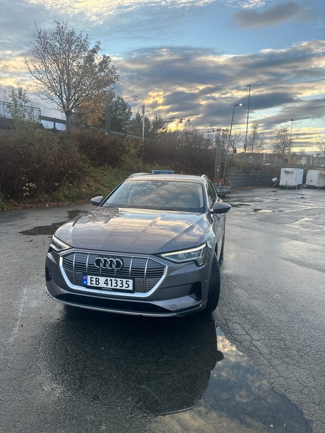 2020 AUDI E-TRON - 12