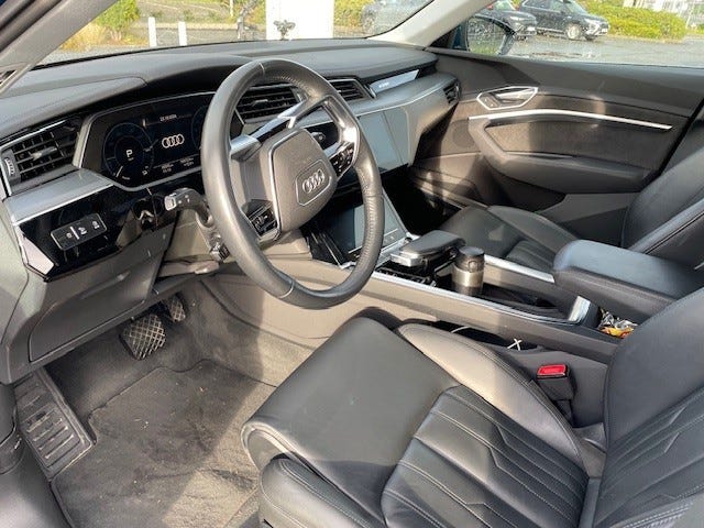 WAUZZZGEXLB008292 2020 AUDI E-TRON-3