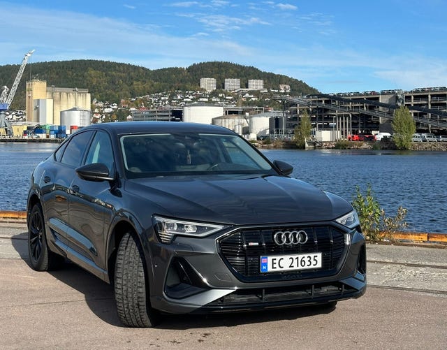 WAUZZZGE0MB018685 2021 AUDI E-TRON-0