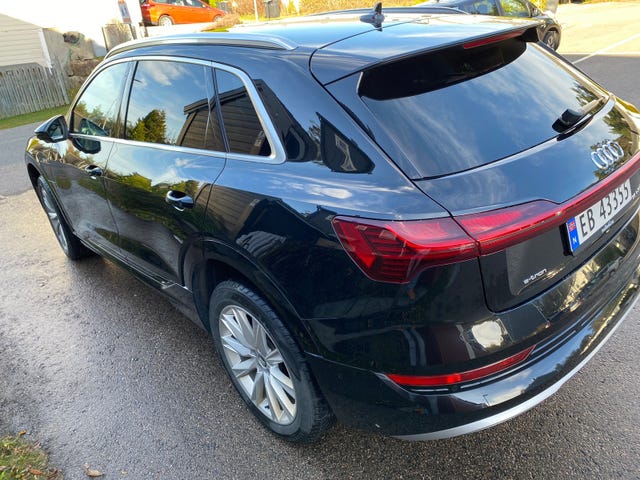 WAUZZZGE3LB021501 2020 AUDI E-TRON-4