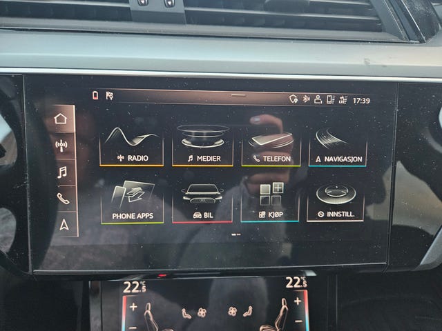 2020 AUDI E-TRON - 20