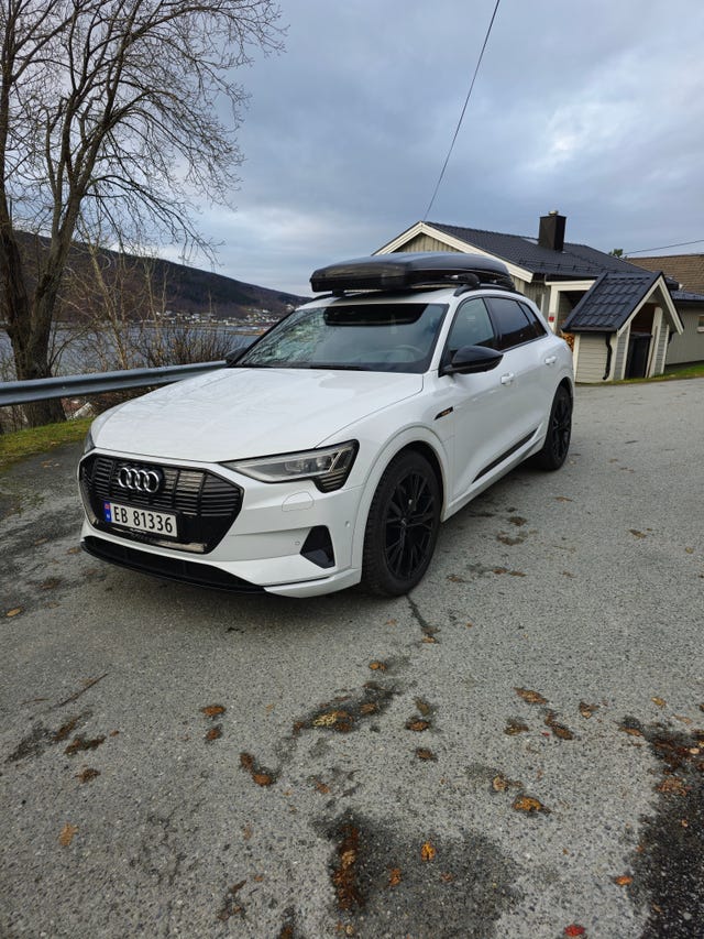 WAUZZZGEXLB018157 2020 AUDI E-TRON-0
