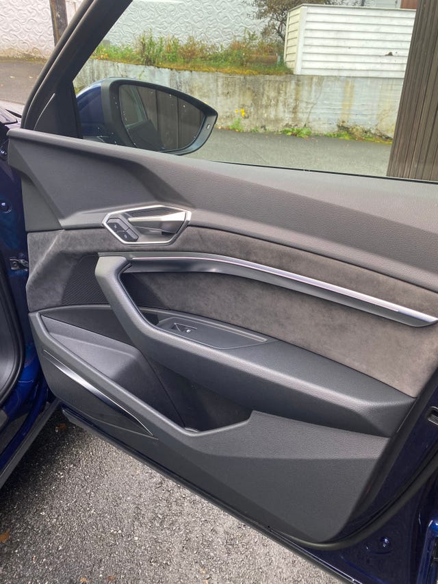 2020 AUDI E-TRON - 19
