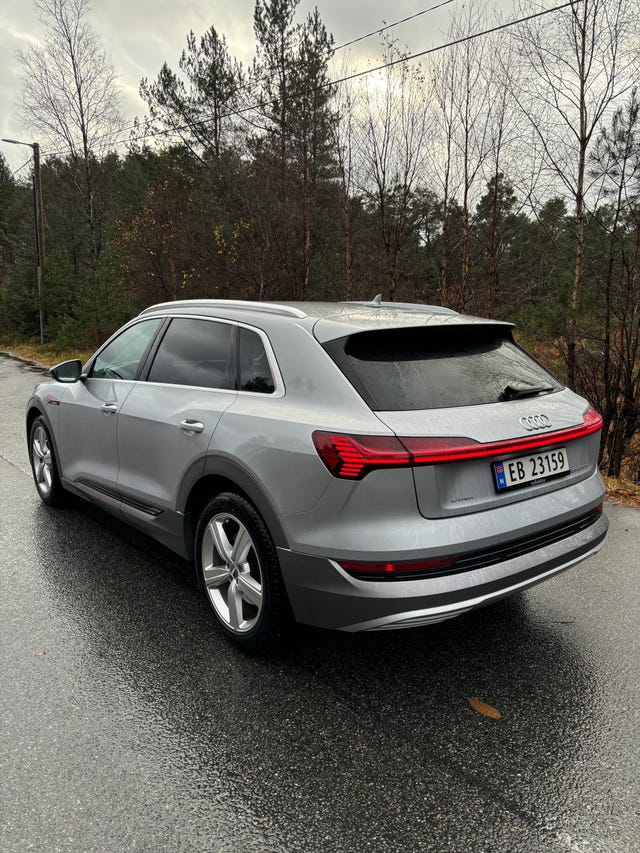 2020 AUDI E-TRON - 9