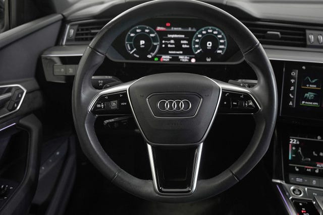 2021 AUDI E-TRON - 11