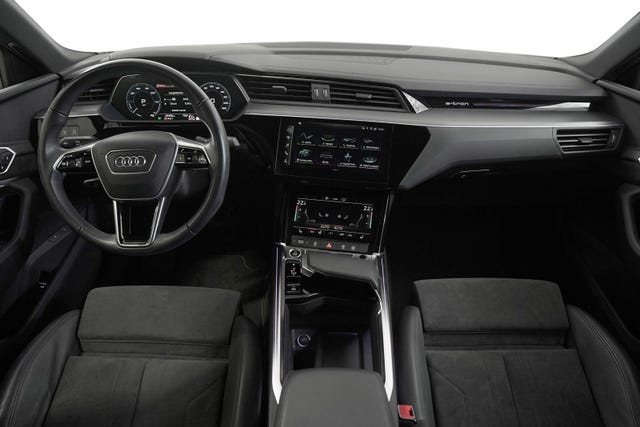 2021 AUDI E-TRON - 10