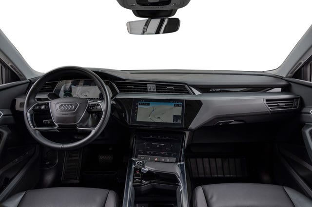 2021 AUDI E-TRON - 16