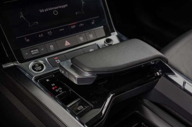 2021 AUDI E-TRON - 14