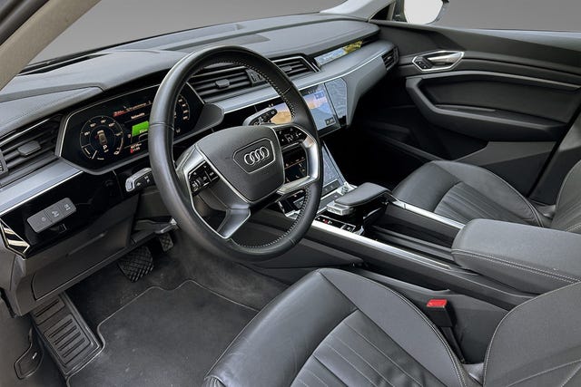 2021 AUDI E-TRON - 27
