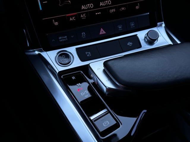 2021 AUDI E-TRON - 37