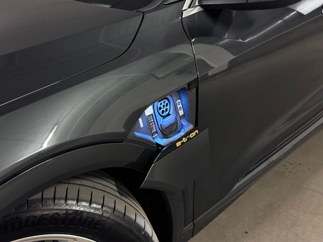 2021 AUDI E-TRON - 15