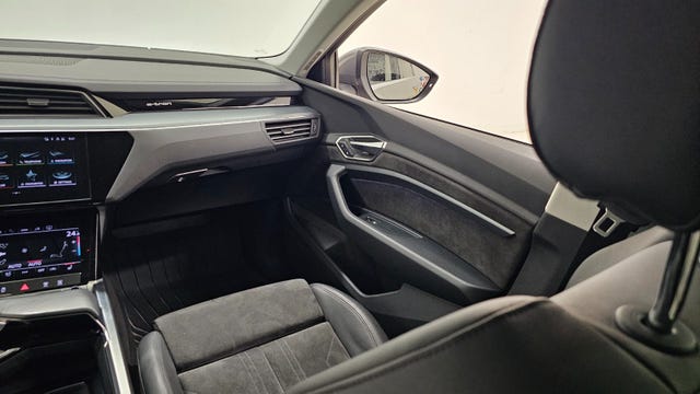 2021 AUDI E-TRON - 19