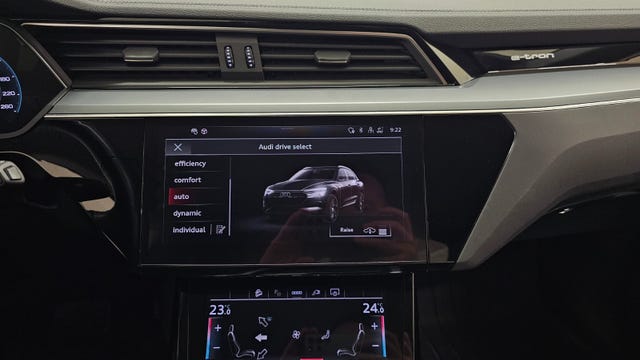 2021 AUDI E-TRON - 29