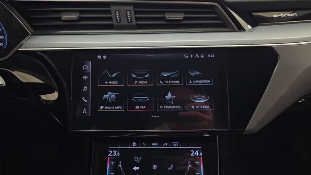 2021 AUDI E-TRON - 27