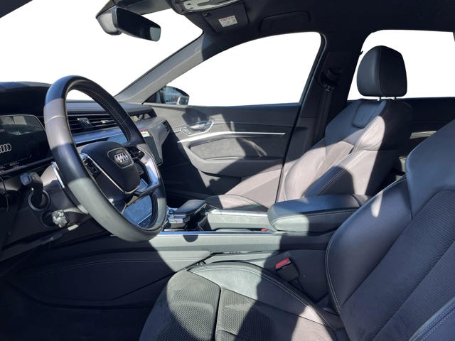WAUZZZGE6LB021167 2020 AUDI E-TRON-4