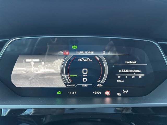 2021 AUDI E-TRON - 25