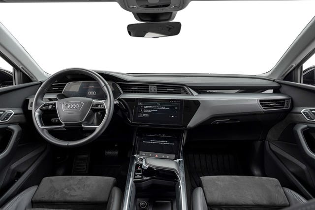 2021 AUDI E-TRON - 10