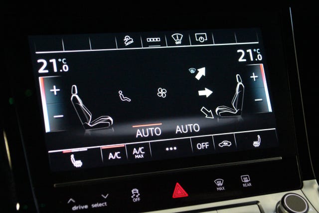 2021 AUDI E-TRON - 23