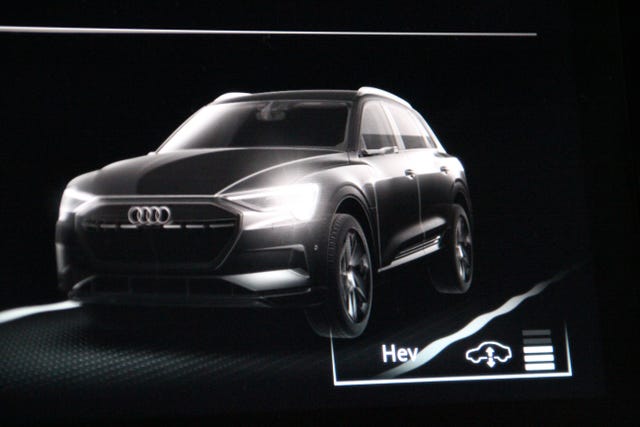 2021 AUDI E-TRON - 30
