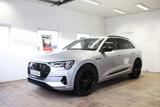 null 2021 AUDI E-TRON-1