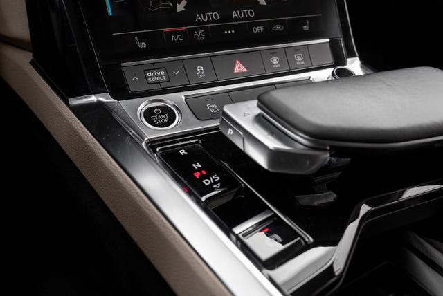 2021 AUDI E-TRON - 31